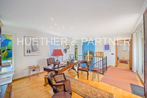 offenes Arbeitszimmer im OG