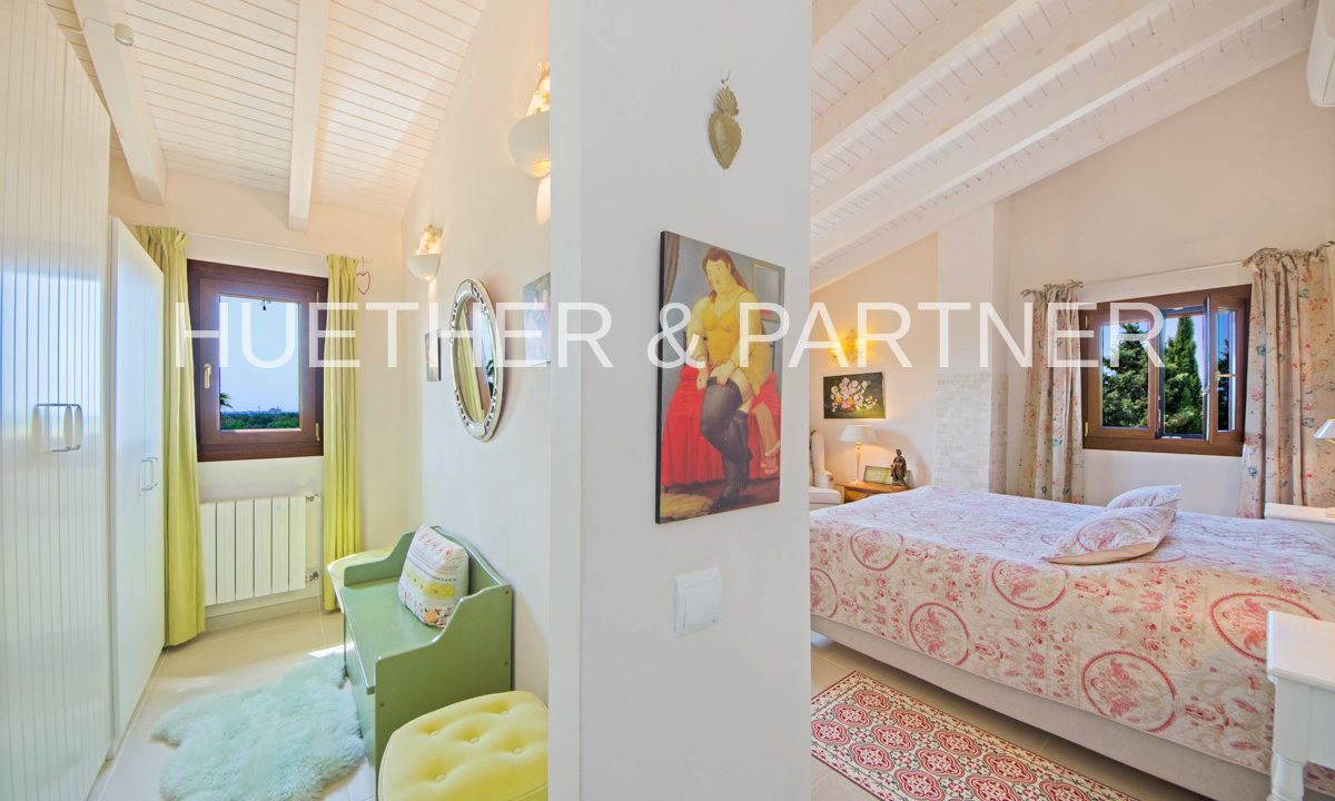 04af5cd3-3e5f-4eba-8cb8-d9072e2be67c