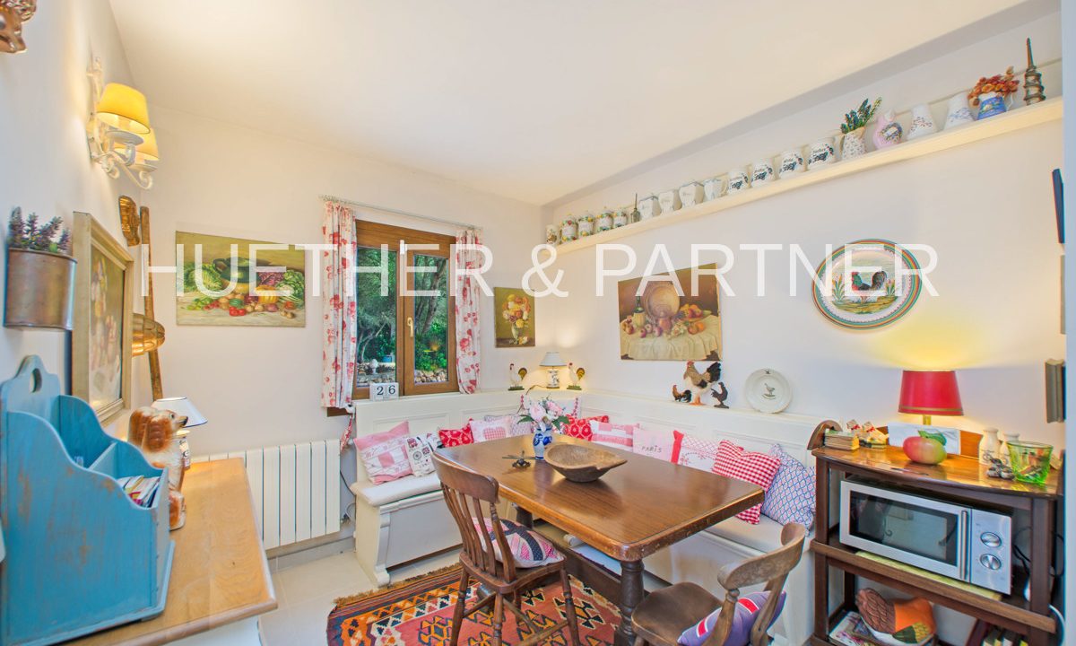 79c9abd2-9626-4b5b-9cb1-b022a3b65243