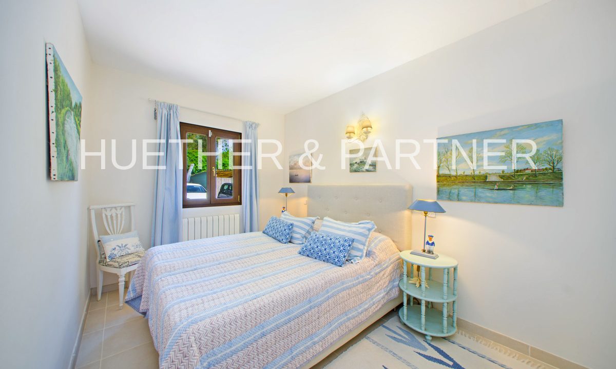 d5c912cf-8567-4e0c-af4c-ddcaf0627e08