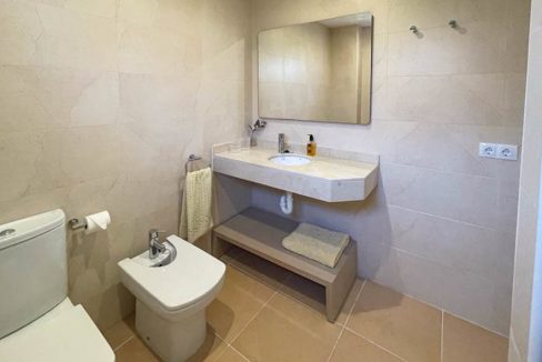 Baños 2
