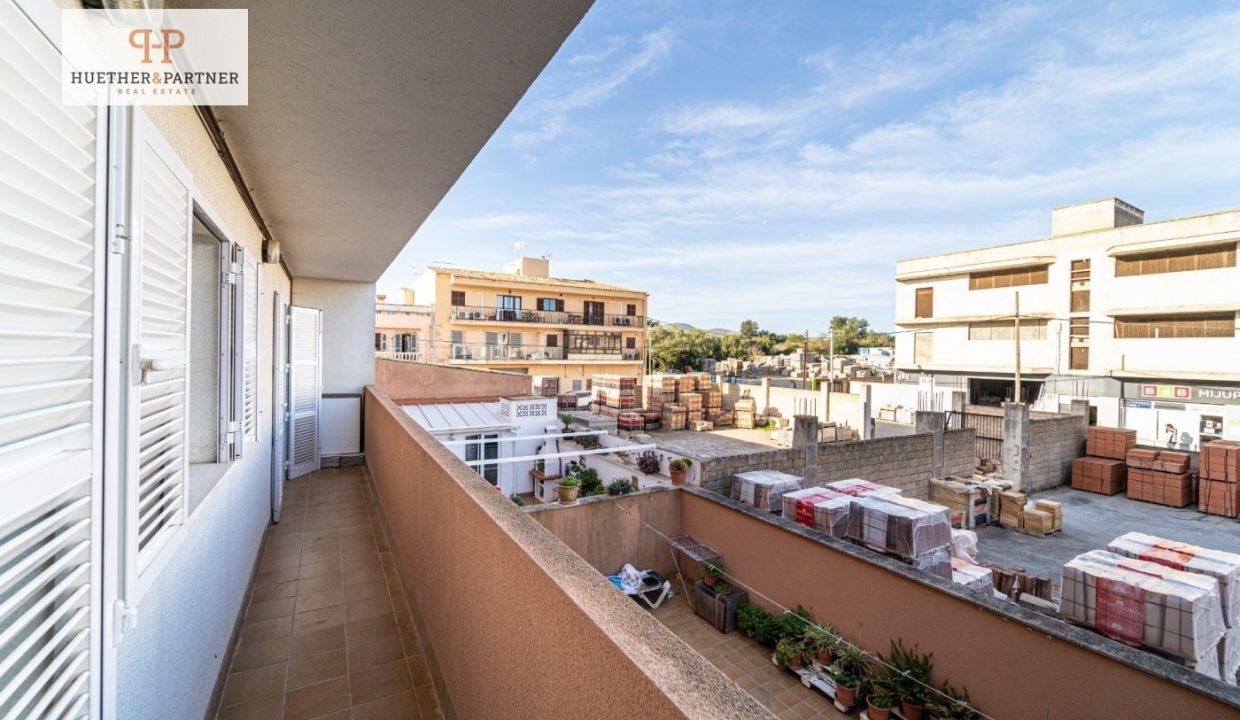 1eb132a2-8823-4be9-a9b0-2e9ecd45d115