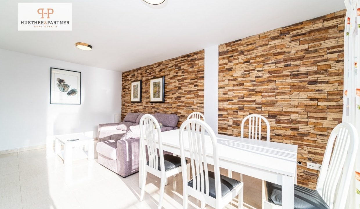 7e098872-98f3-4127-821b-8a232cab8114