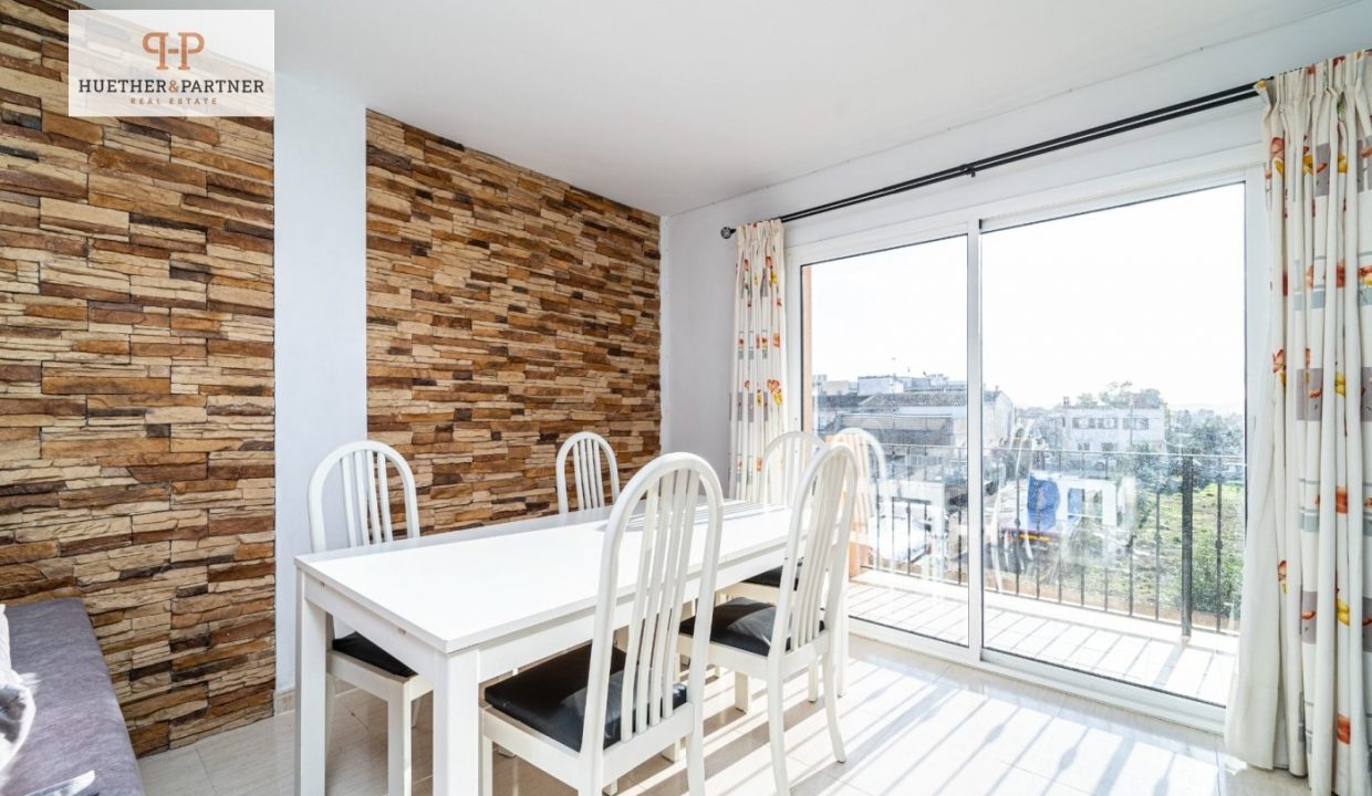 a4cd98df-f885-4b28-bfd7-85abdb86cde5