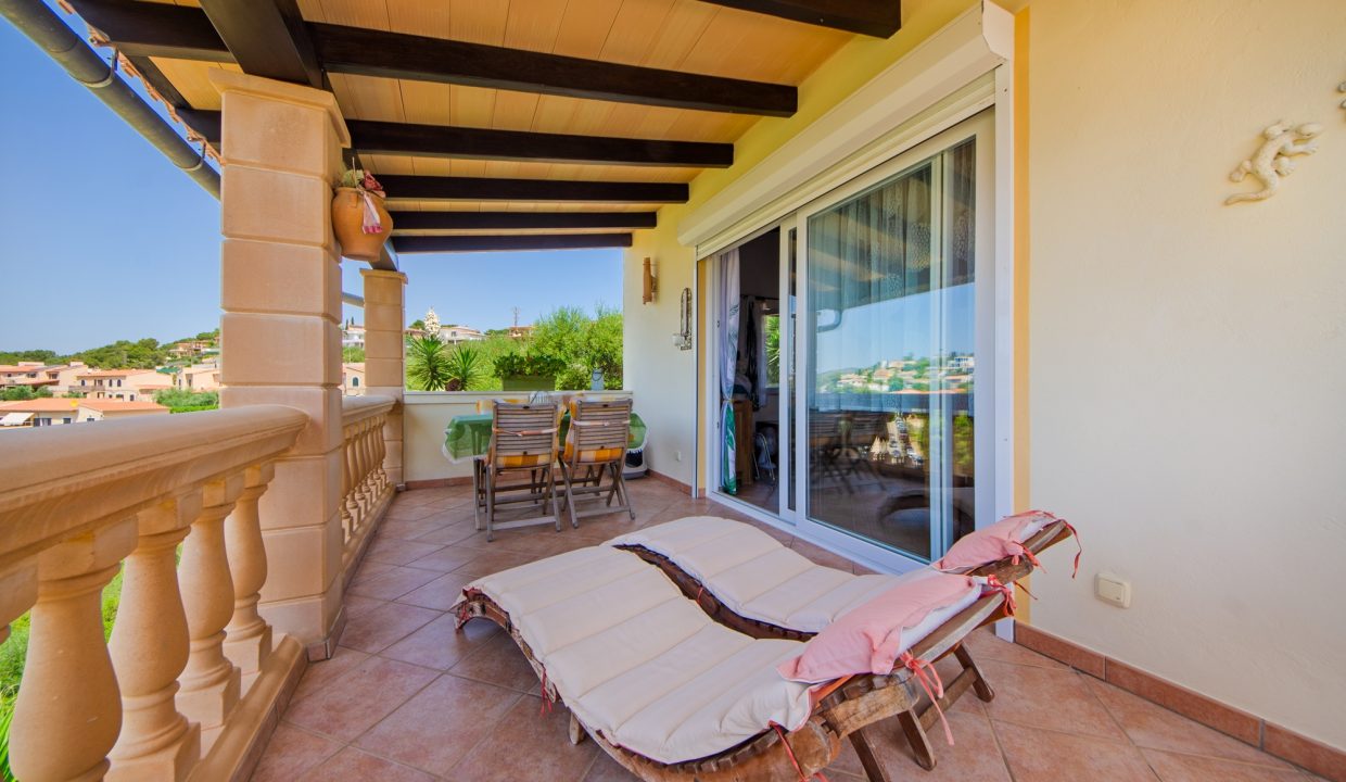 überdachte Terrasse