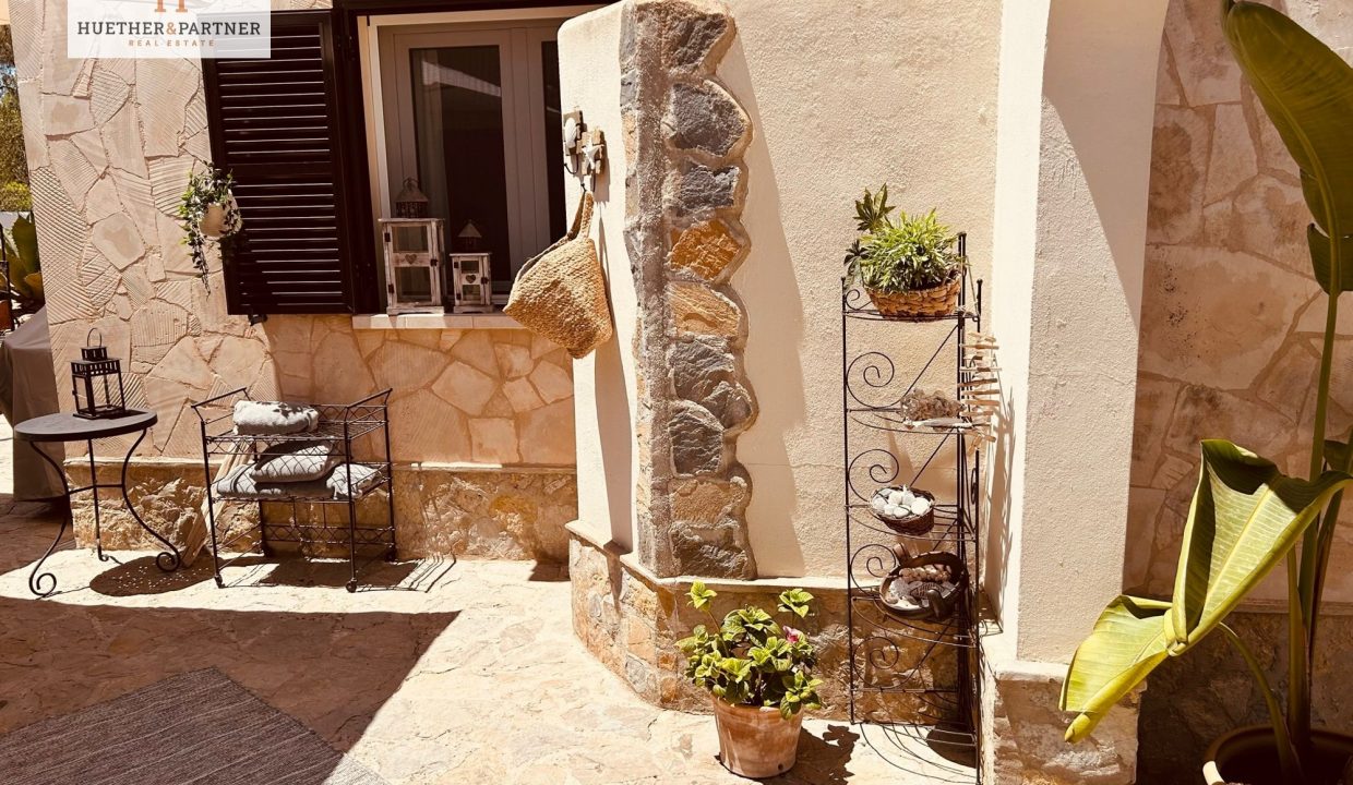 4c8ddf67-28b1-4141-8b69-a5d72338a389