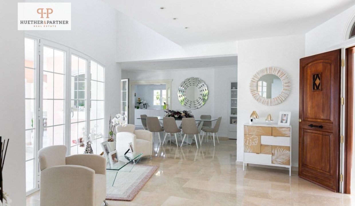 5b41ef67-2f5b-43e5-afe7-258008da1d41