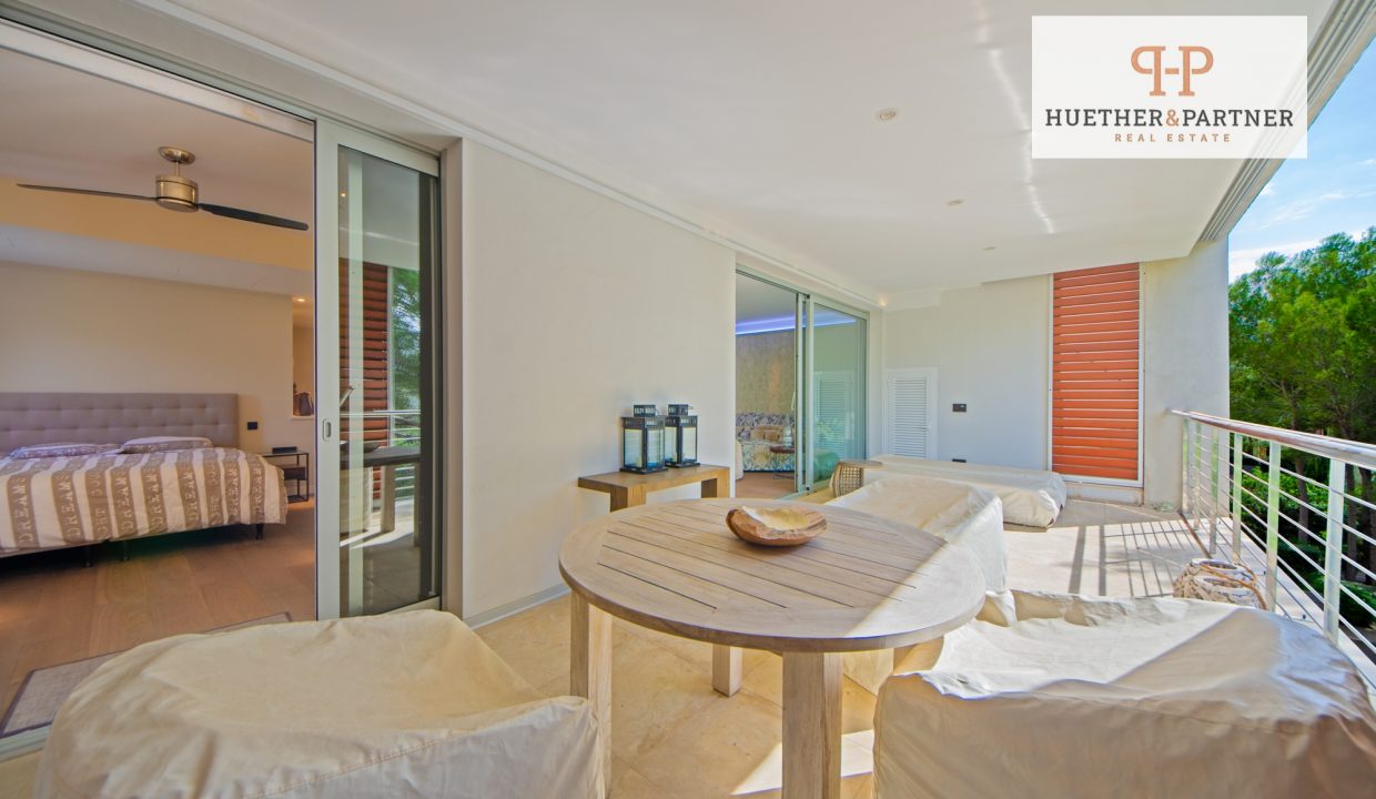 6e24853f-571b-4c4b-9317-b119145044ec