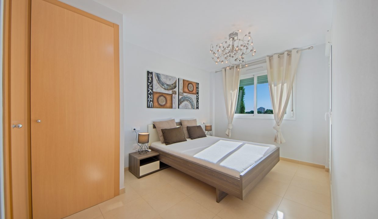 9782c974-3f66-4ca0-bc24-fbd1fa96d015