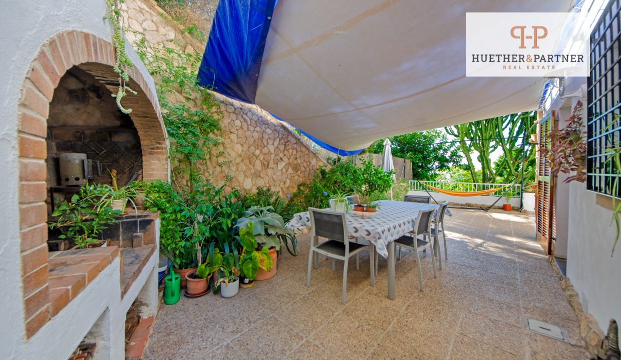 a4d85cb9-a670-402d-bf0c-c6a7a53c12dc