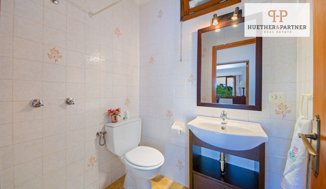 a69b65f0-bc77-41e1-a5c3-2f79eb397e11