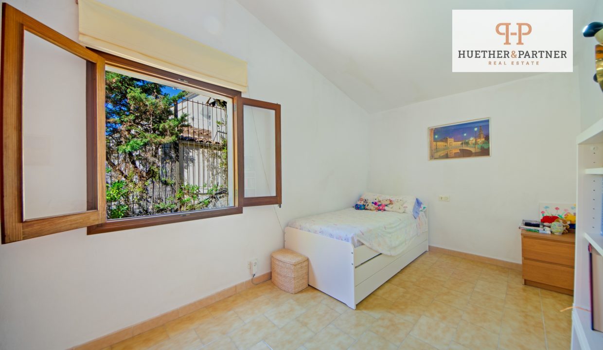 d7c57de8-3222-4d58-b8ca-5c7aa4411721