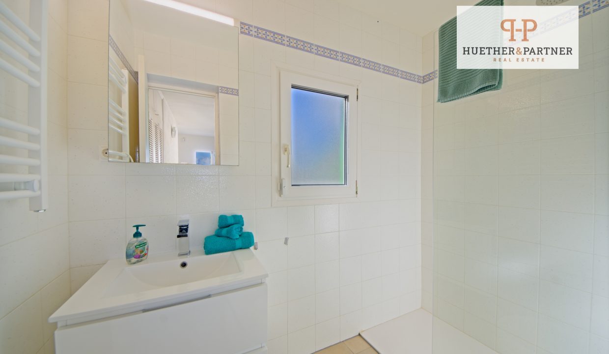 033835aa-13c1-4353-be48-42d32cdca8ad