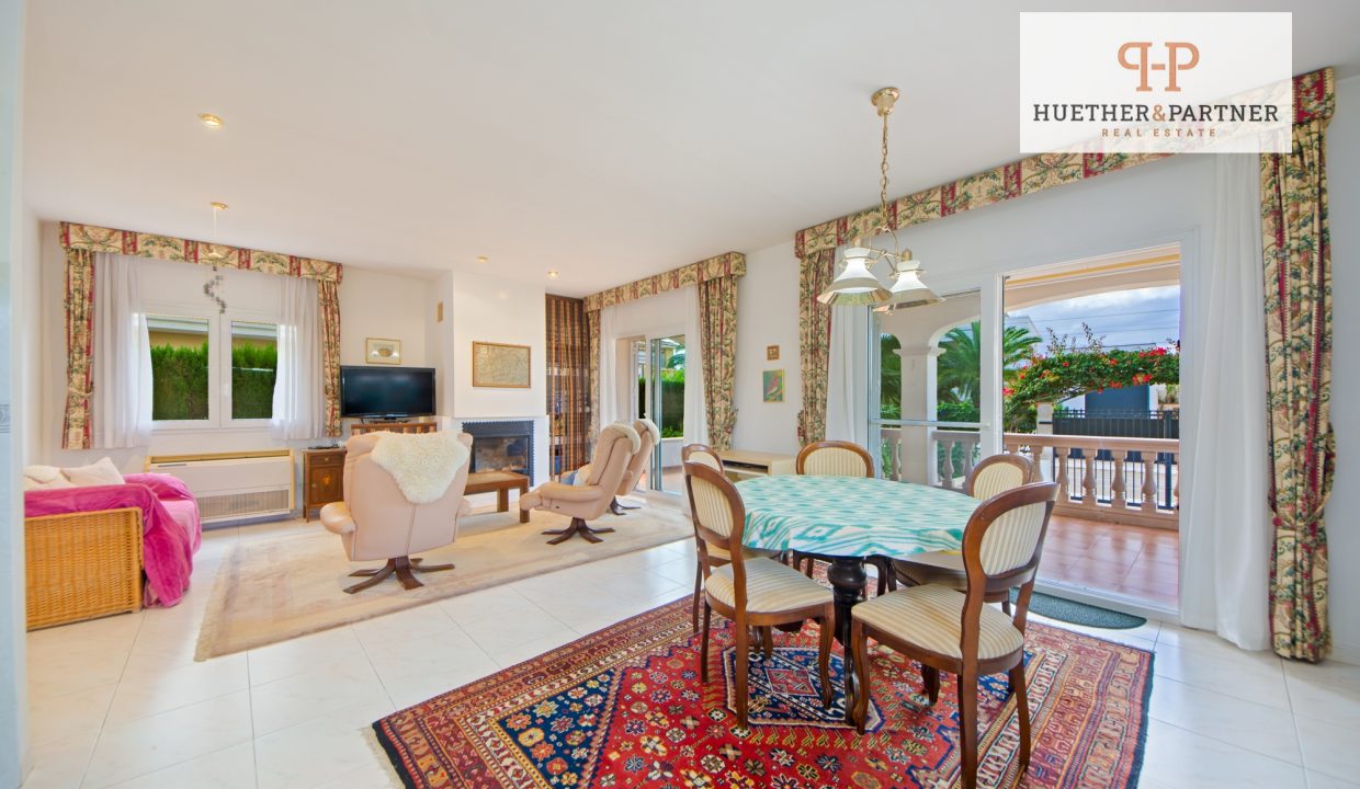 Wohnzimmer/Küche EG