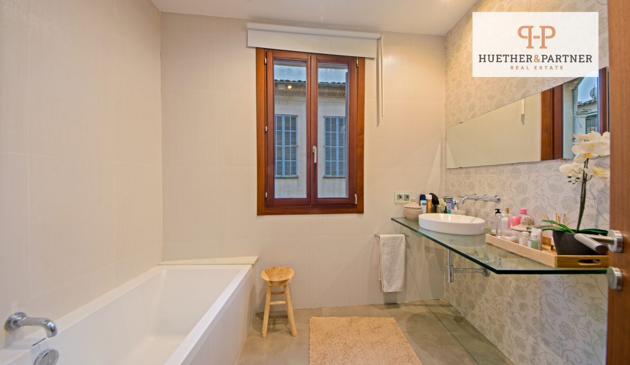 261bd953-b3b1-4e57-a6bc-5a425a07c0a8