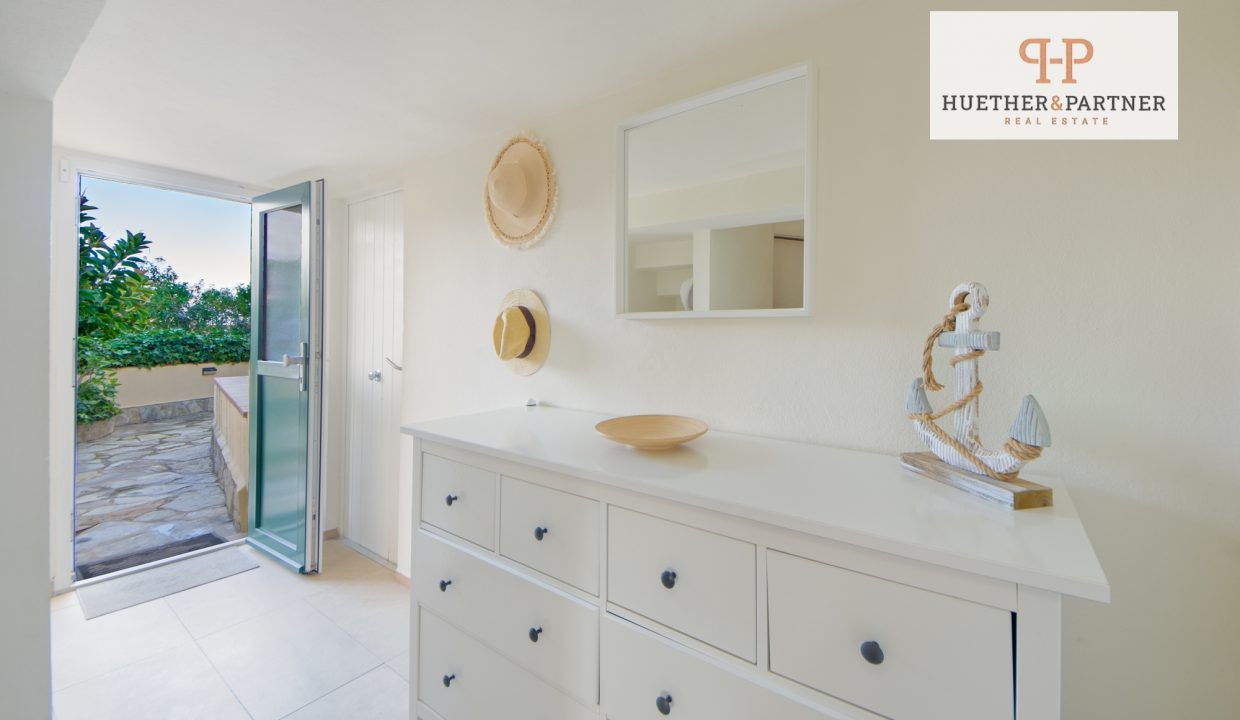 2a942946-75c8-4eb9-8530-643f6073b3d1