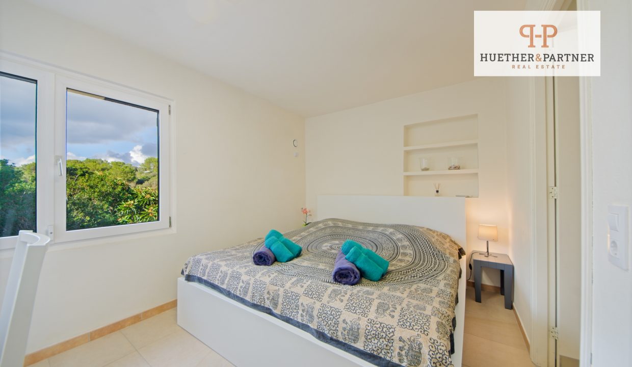 2f4770cb-9c66-43c3-a1d9-9192e5f32605