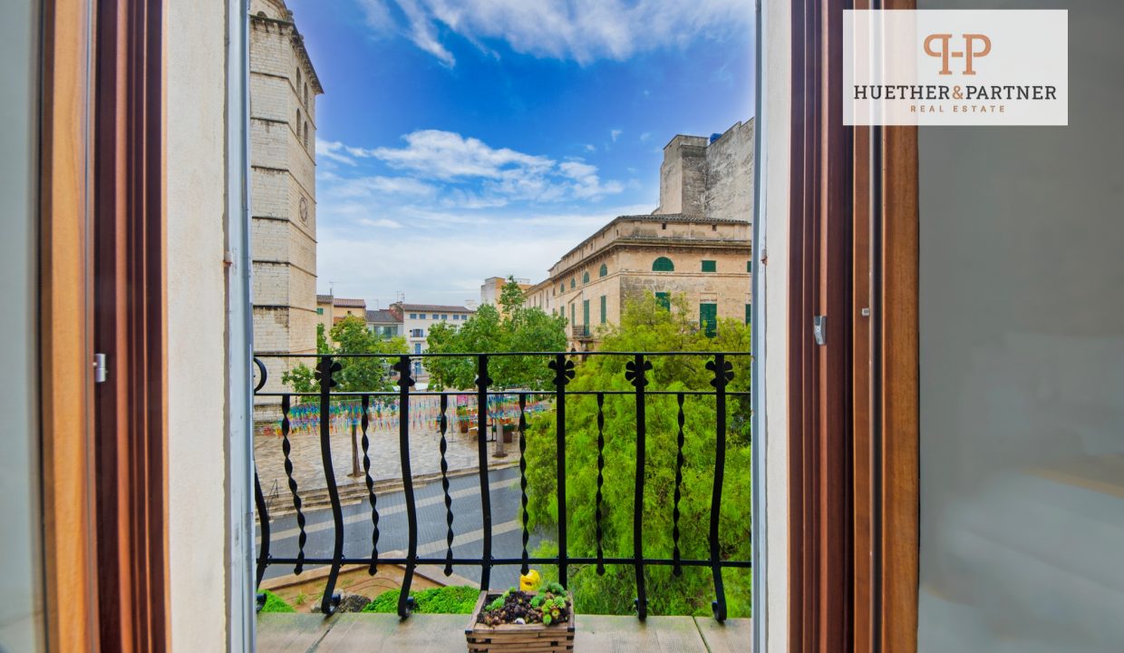 310644a3-33db-4a45-8c72-329008a1d26e