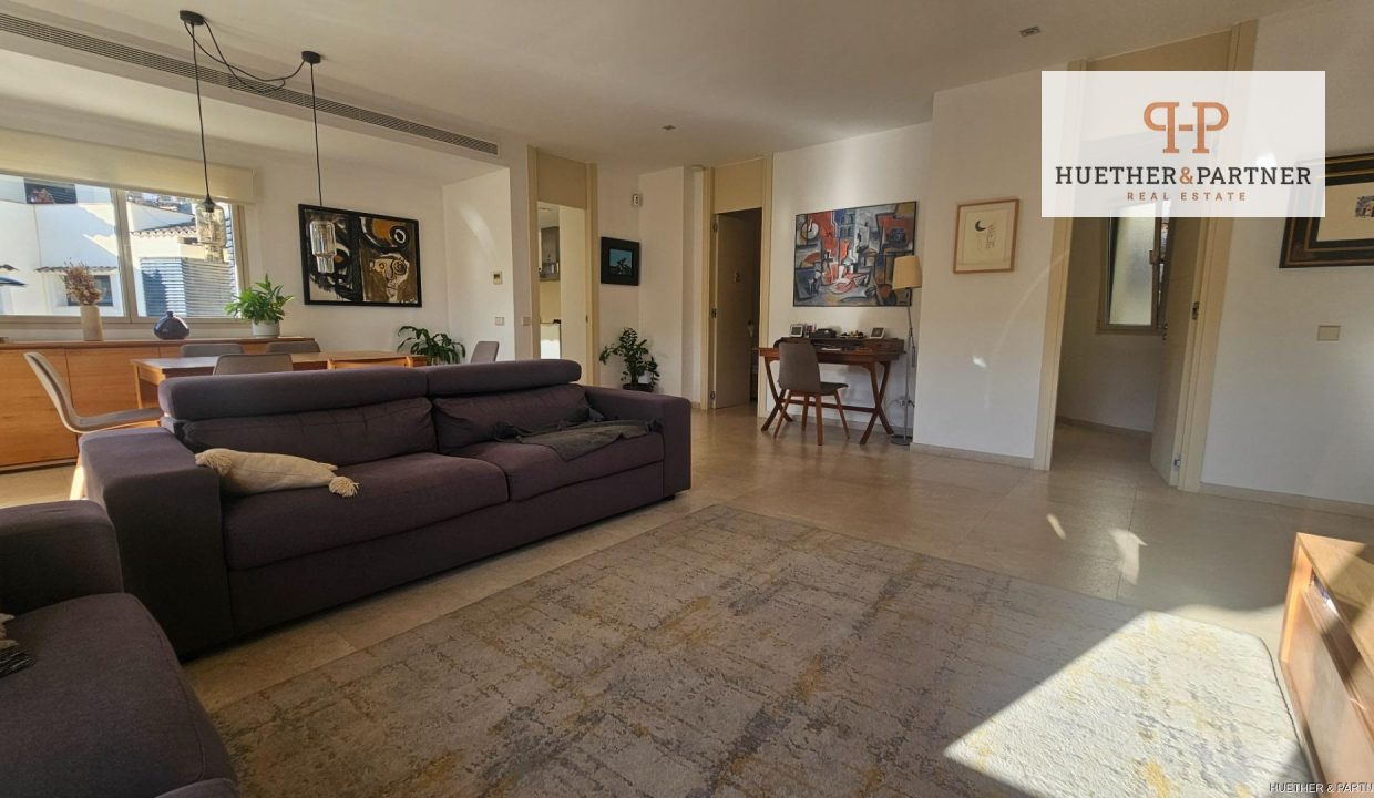 5ab33300-f69d-4cf8-bf4e-c2ae66a0c113