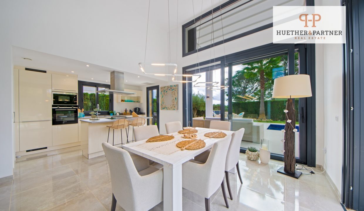 5d1dd27d-668f-41ee-a87b-6e1558fbbd55