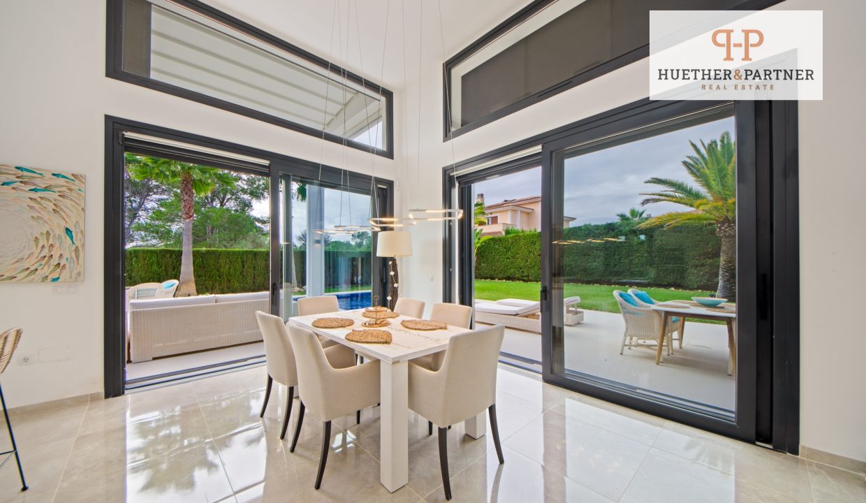 81bb12f9-f0b6-4941-ac33-6fc4501193cf