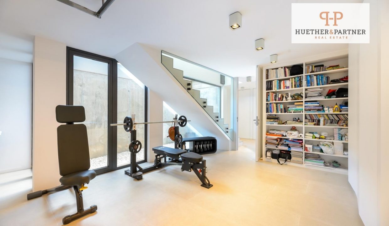 0167570c-bc5f-46b6-a99e-d0b6e24f5803