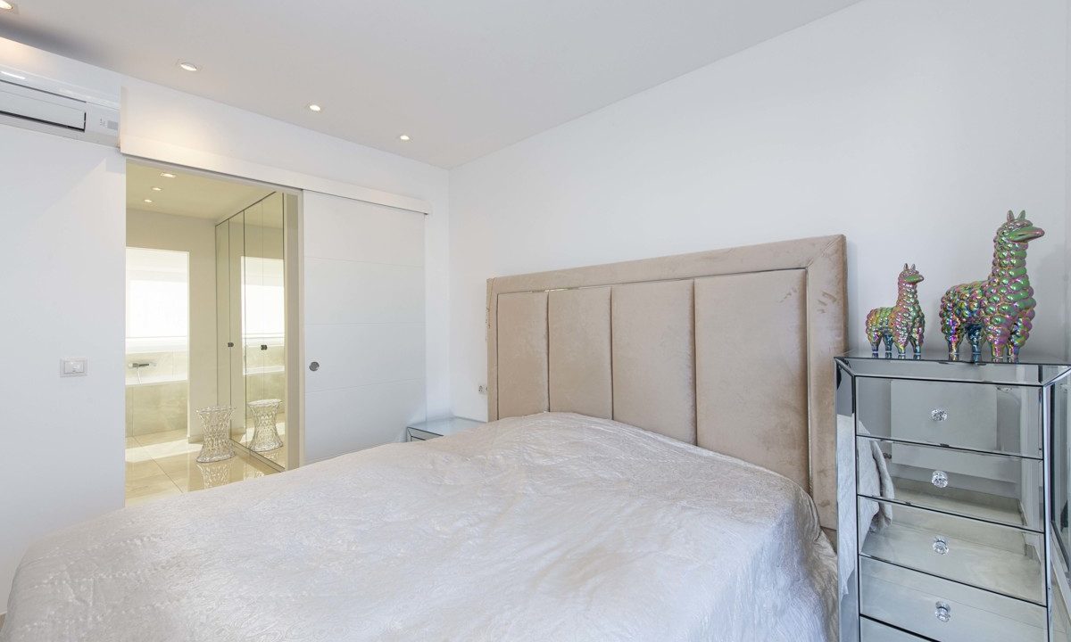 Dormitorios mit Blick zum Bad