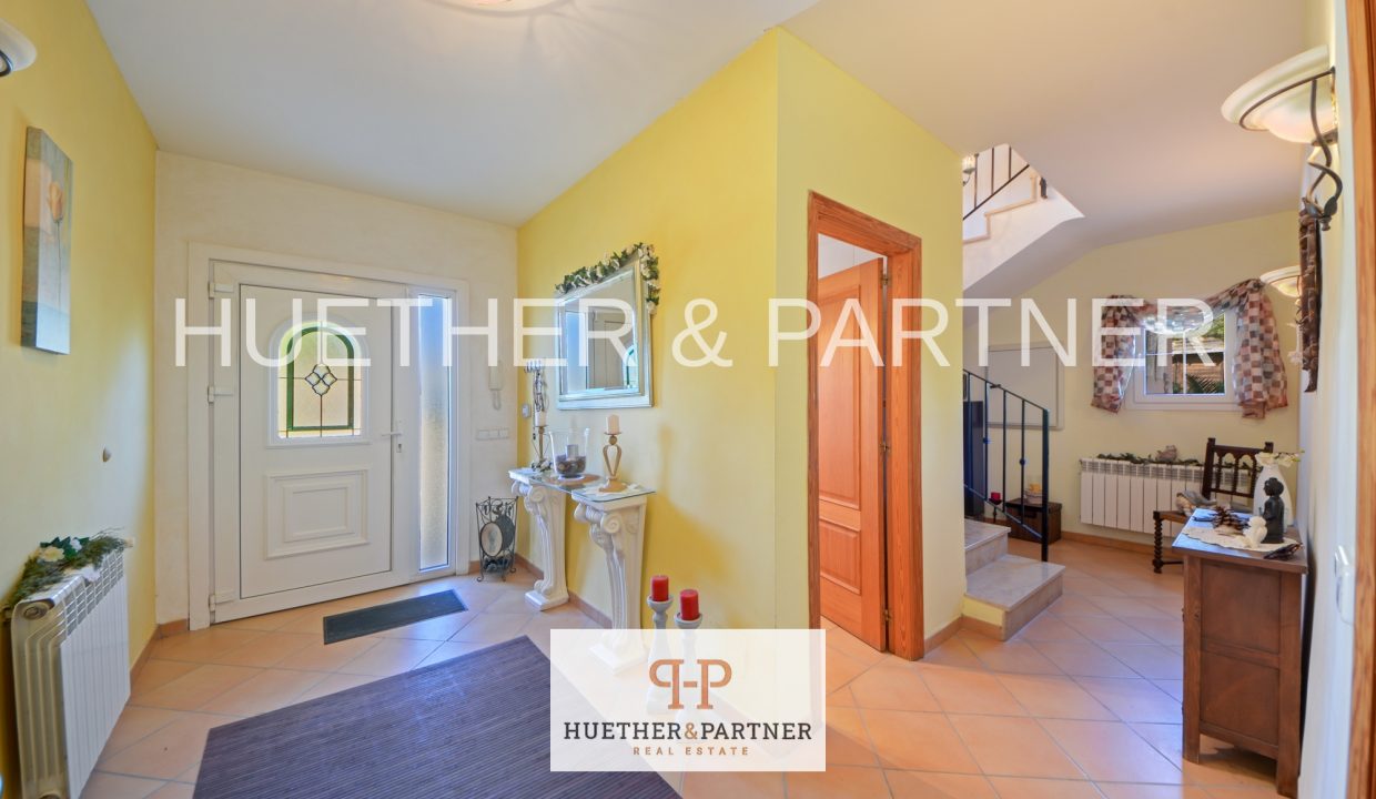 8877f549-78de-4bc4-aab6-fb1c27ec570f