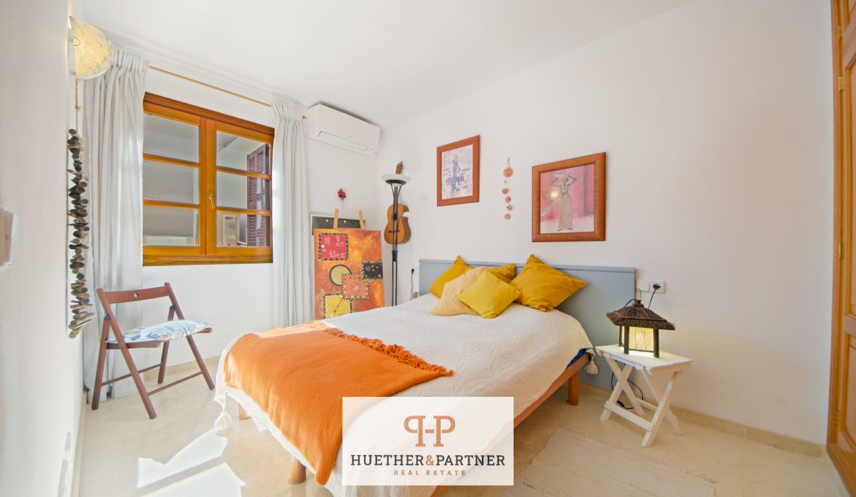 51ef3325-16ab-4e9d-a51e-c8b7c55f1cdd