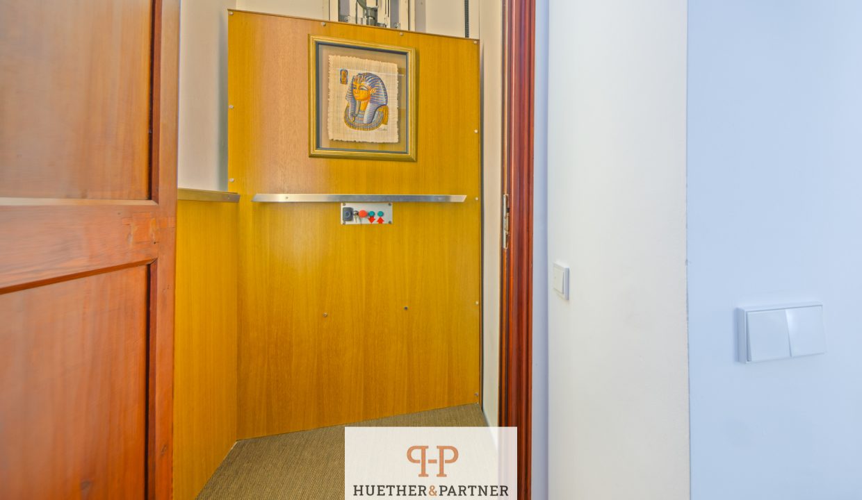 6aeec556-3912-4ea6-b687-dae465ad5d30