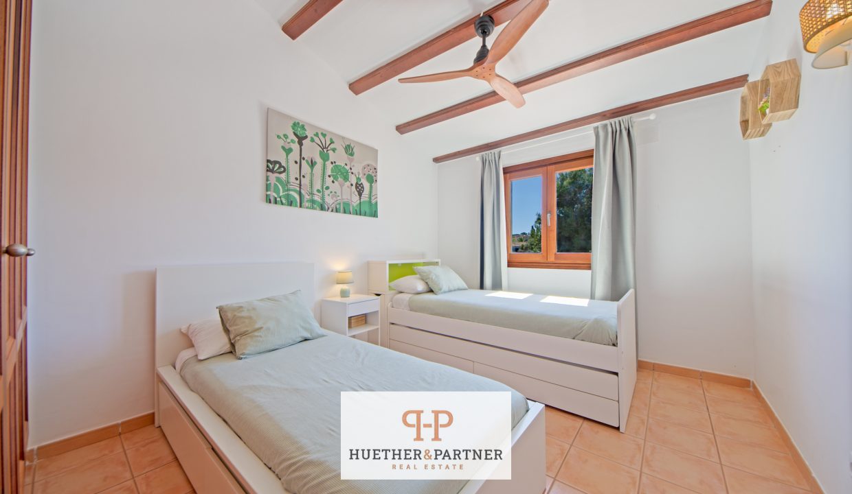 f4b9424c-c0f9-498d-95e5-8dee11721119